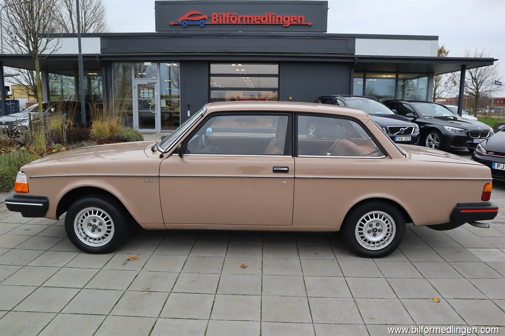 Bild 1 på Volvo 242