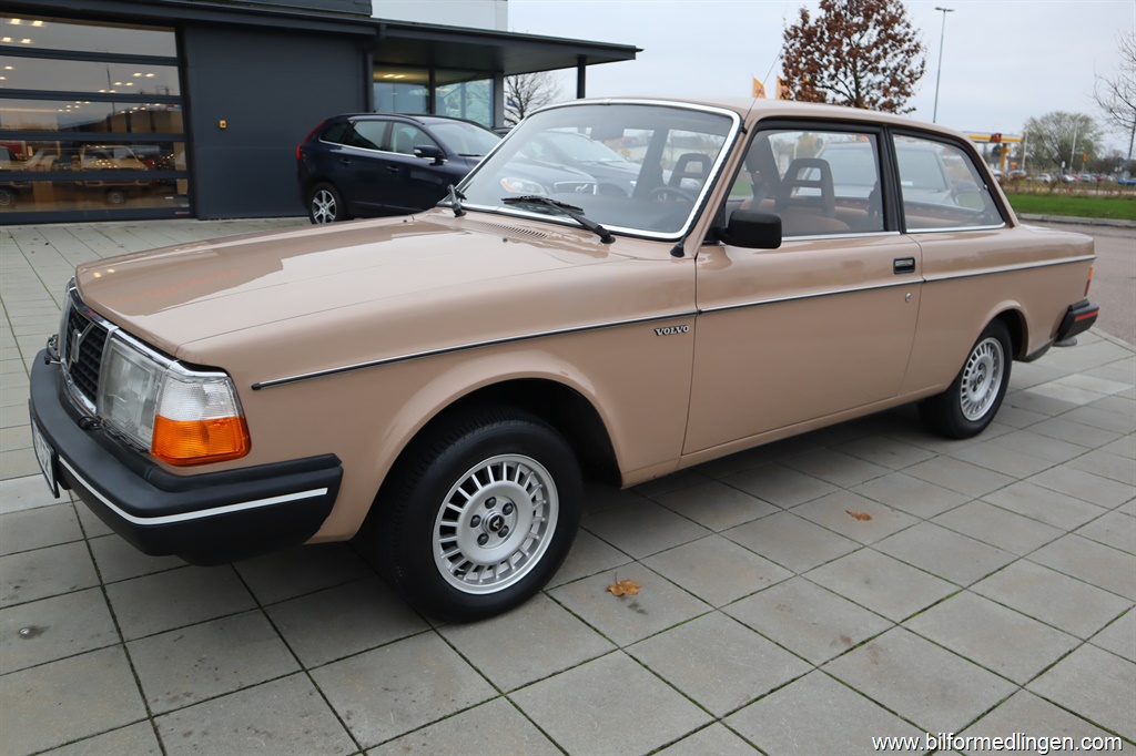 Bild 2 på Volvo 242