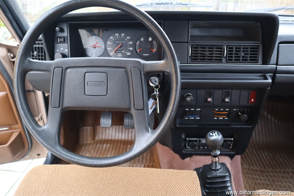 Bild 4 på Volvo 242