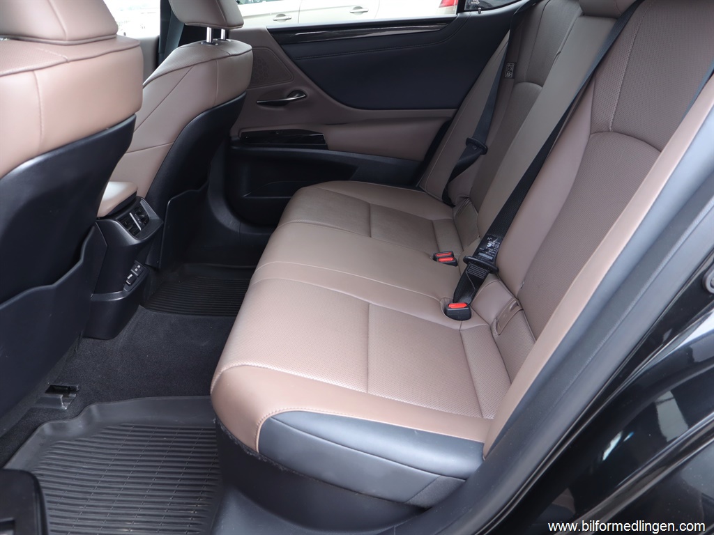 Bild 9 på Lexus ES