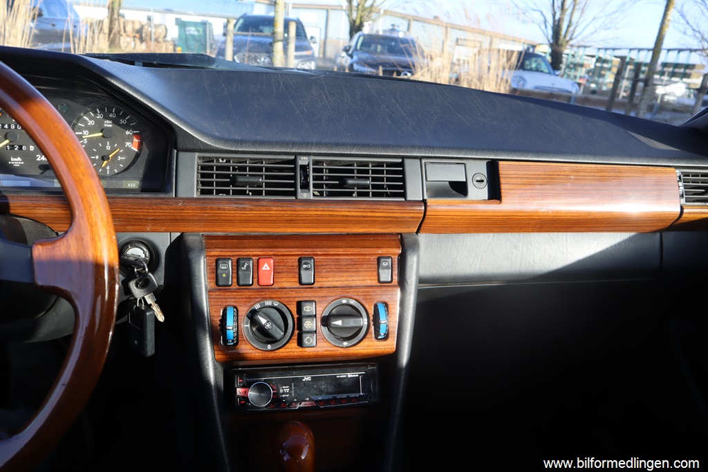 Bild 12 på Mercedes-Benz E