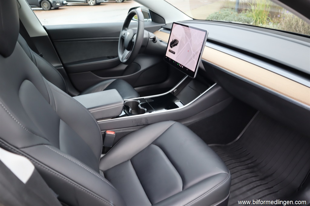Bild 4 på Tesla Model 3