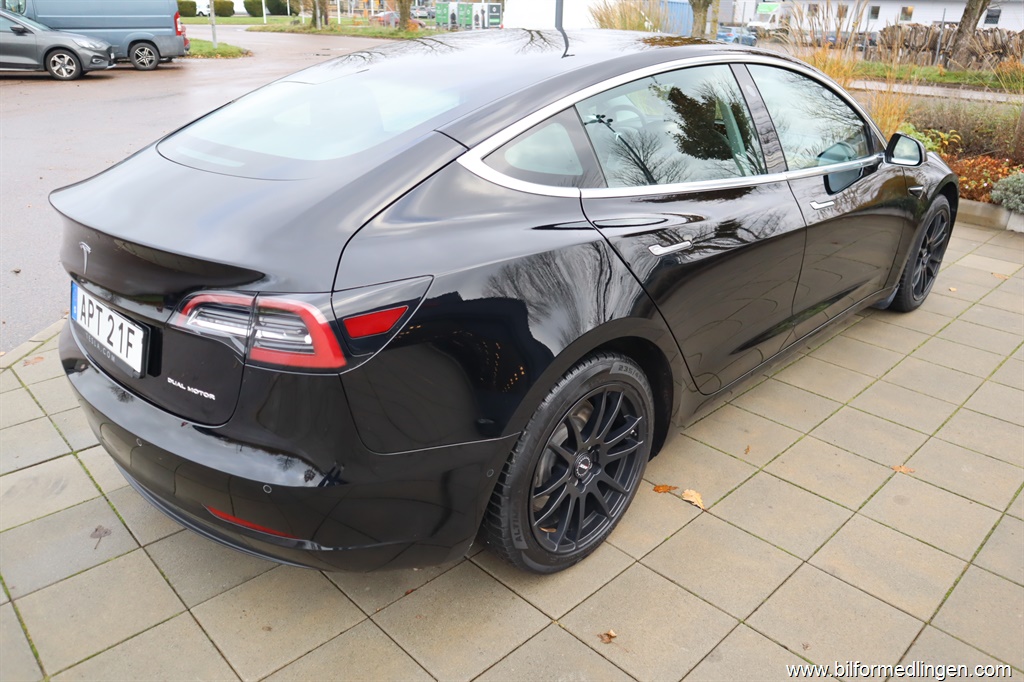 Bild 15 på Tesla Model 3