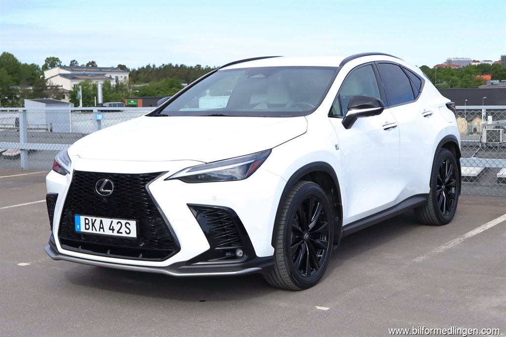 Bild 1 på Lexus NX)