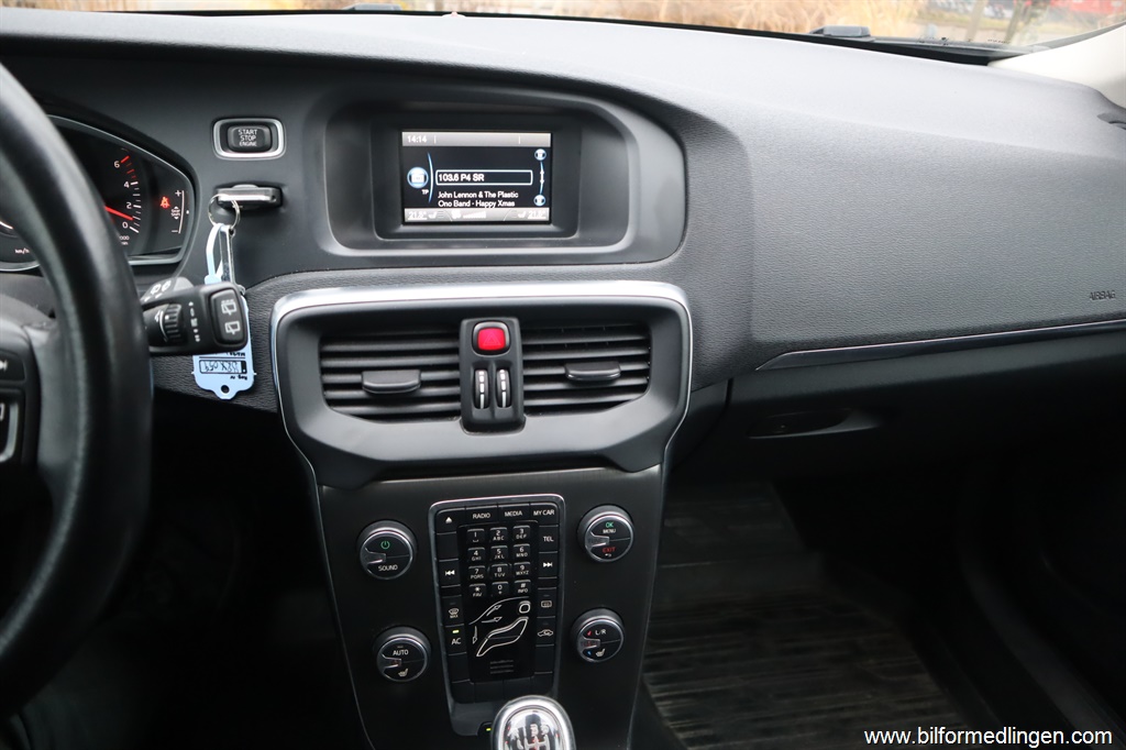 Bild 12 på Volvo V40