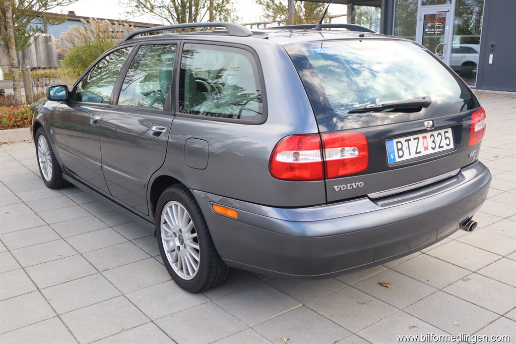 Bild 10 på Volvo V40