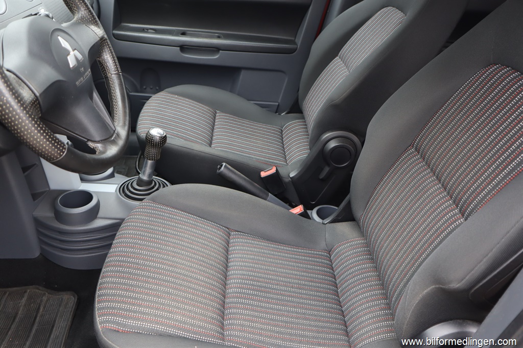 Bild 4 på Mitsubishi Colt