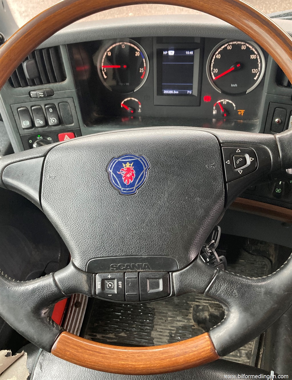 Bild 11 på Scania R480 8x4 Euro 5 Kranväxlare Lågmilare Bild 11 på Scania R480