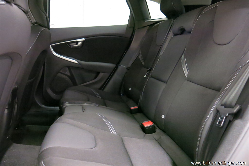 Bild 10 på Volvo V40