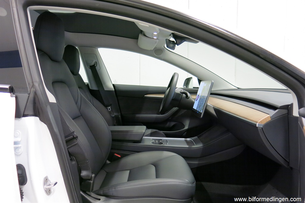 Bild 9 på Tesla Model 3