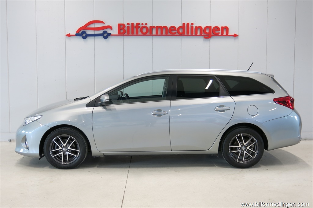 Bild 1 på Toyota Auris)