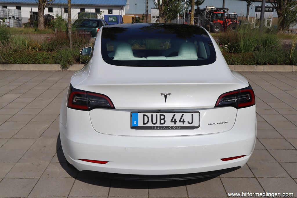 Bild 18 på Tesla Model 3