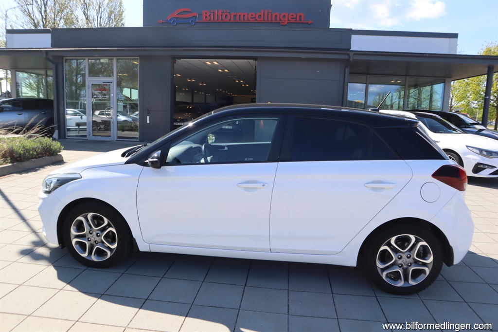 Bild 1 på Hyundai i20)