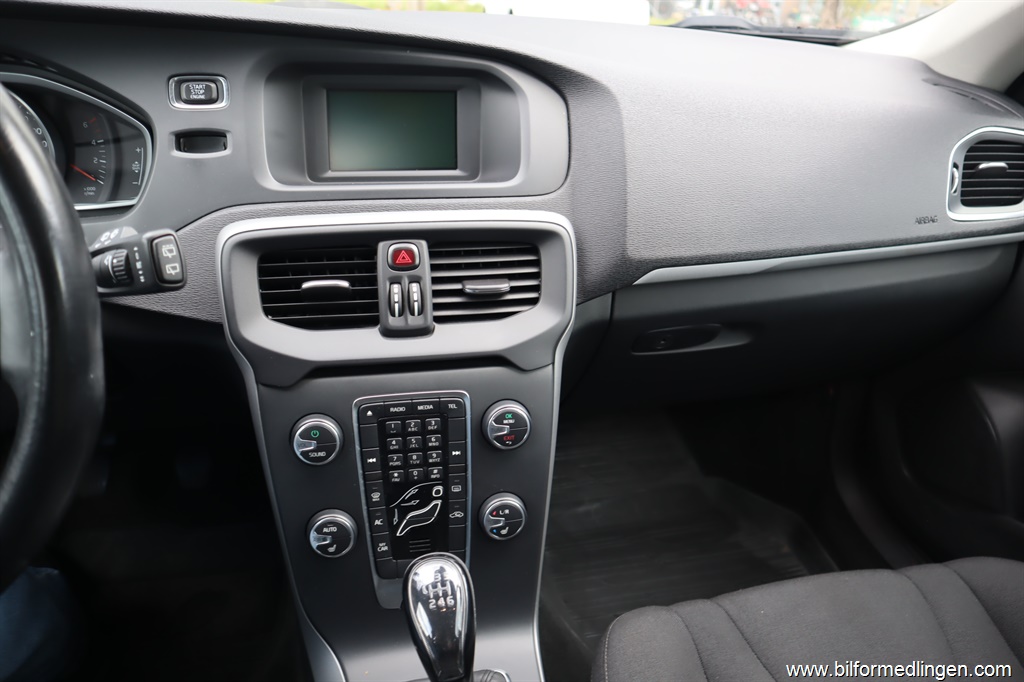 Bild 12 på Volvo V40