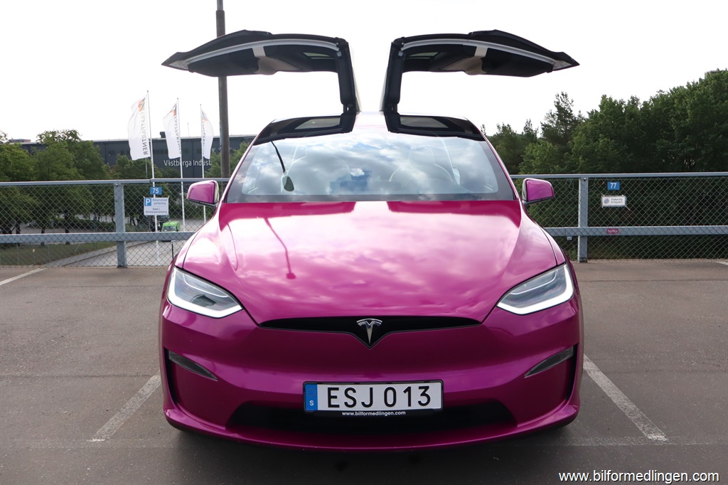 Bild 1 på Tesla Model X)