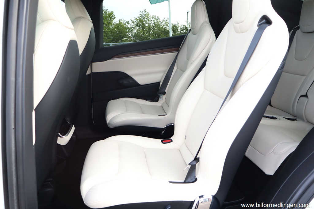 Bild 9 på Tesla Model X