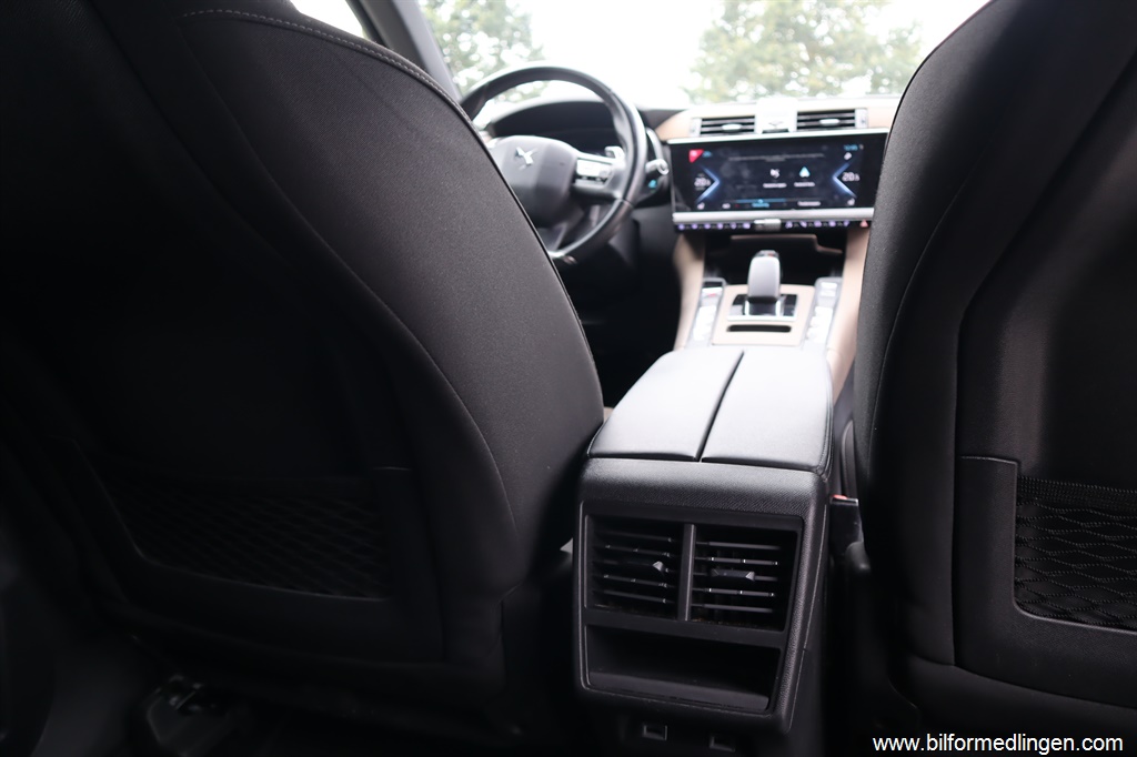 Bild 12 på DS 7 Crossback
