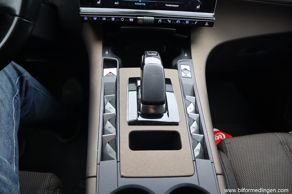 Bild 16 på DS 7 Crossback
