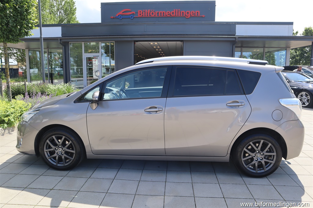 Bild 1 på Toyota Verso)