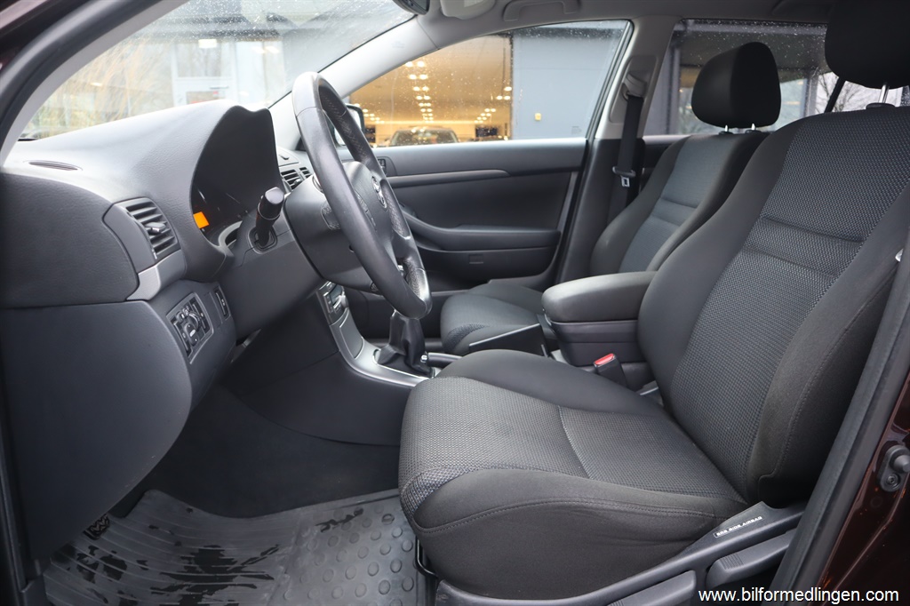 Bild 4 på Toyota Avensis