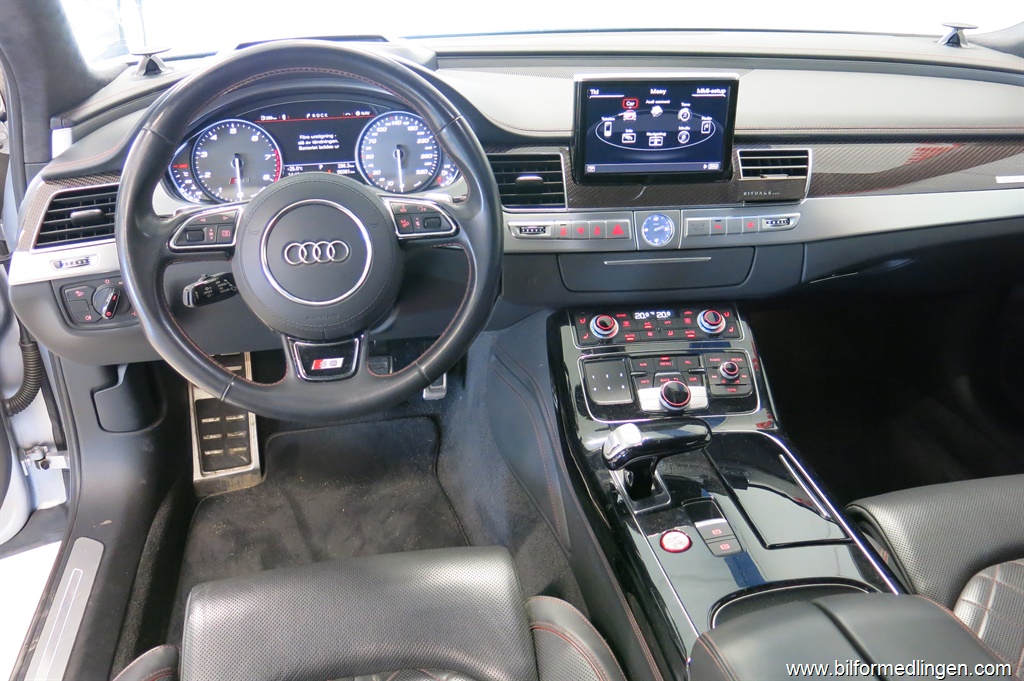 Bild 8 på Audi S8
