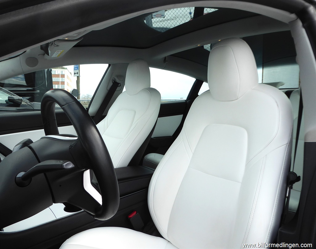 Bild 3 på Tesla Model 3