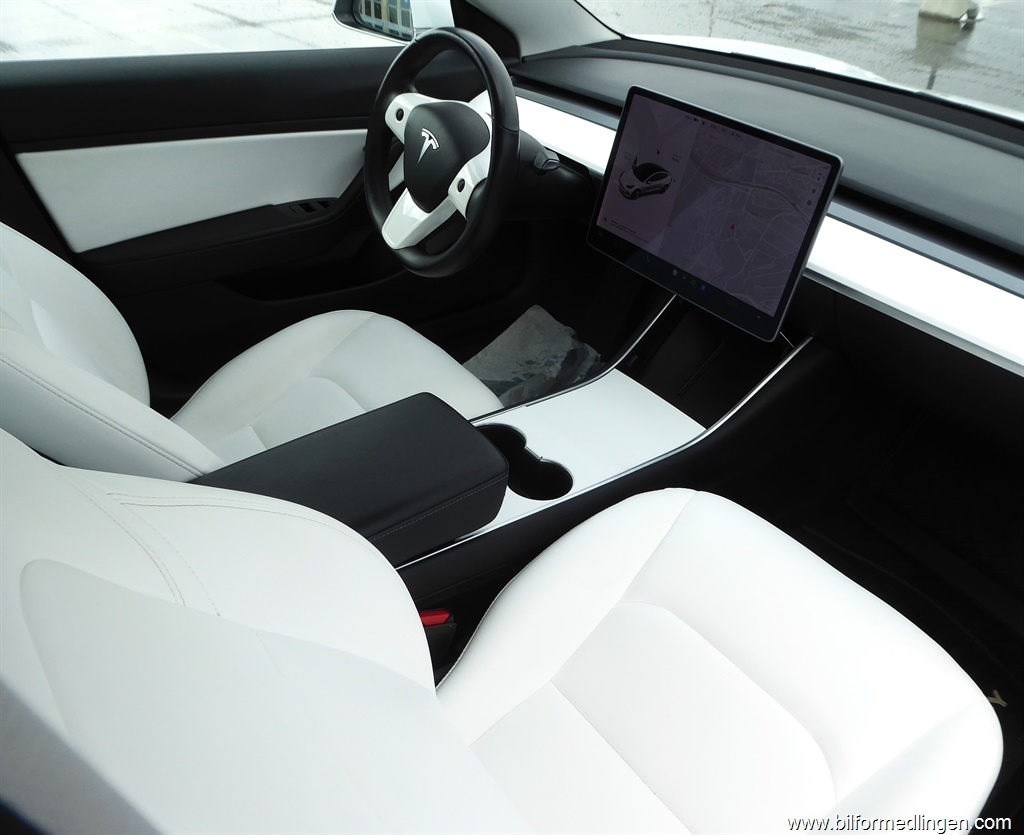 Bild 4 på Tesla Model 3