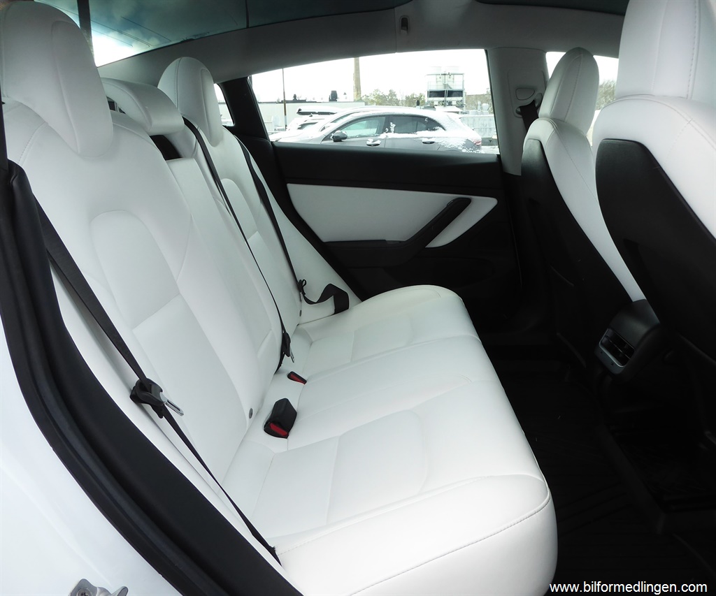 Bild 7 på Tesla Model 3