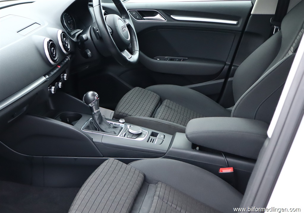 Bild 1 på Audi A3)