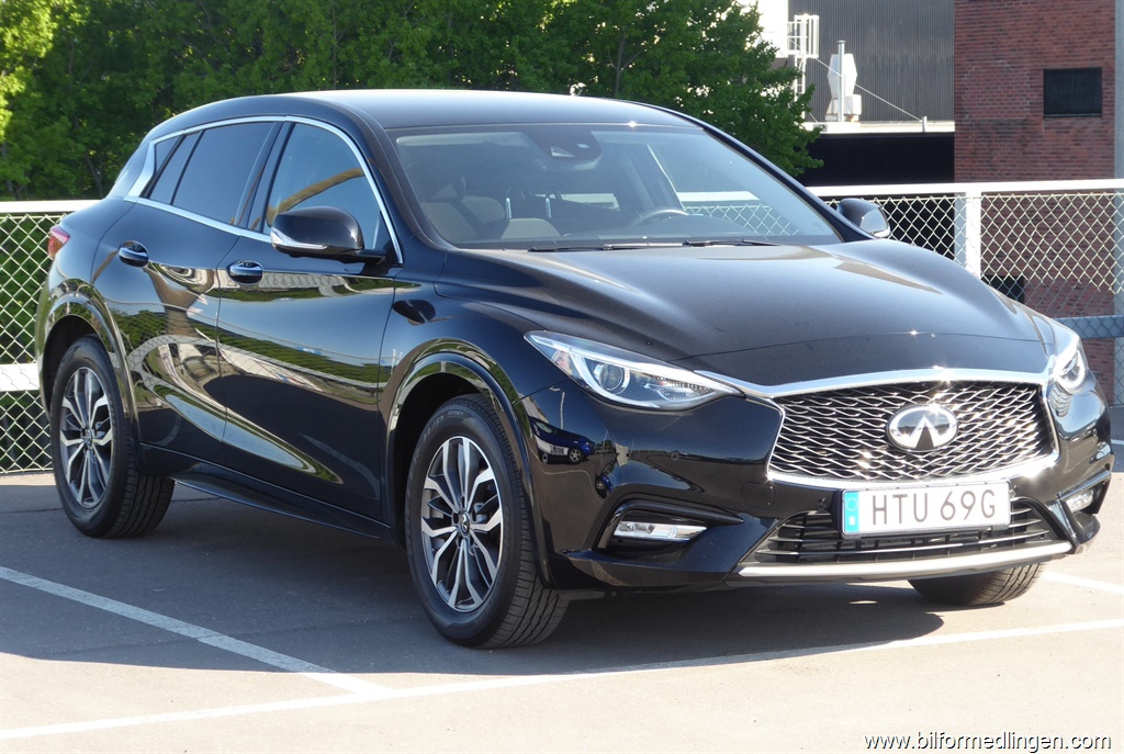 Bild 2 på Infiniti Q30