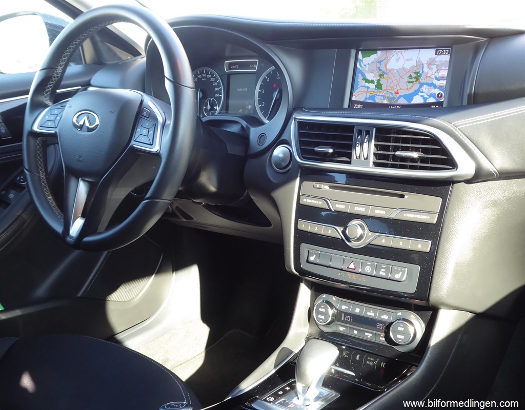 Bild 9 på Infiniti Q30