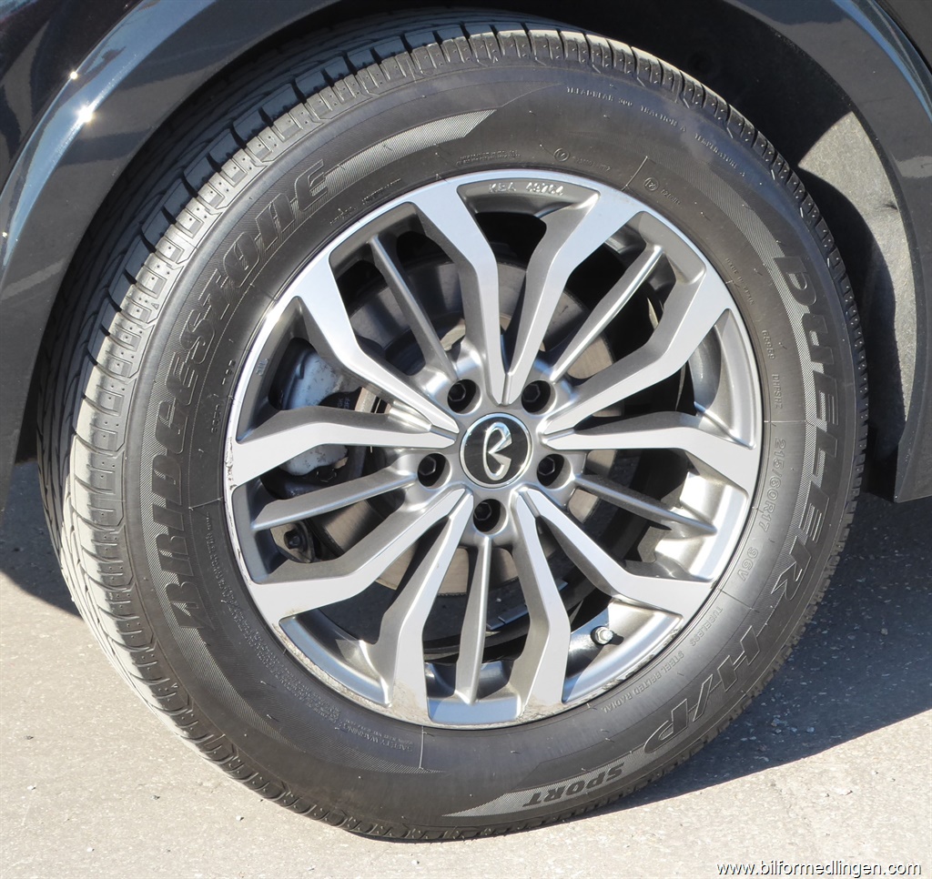 Bild 12 på Infiniti Q30