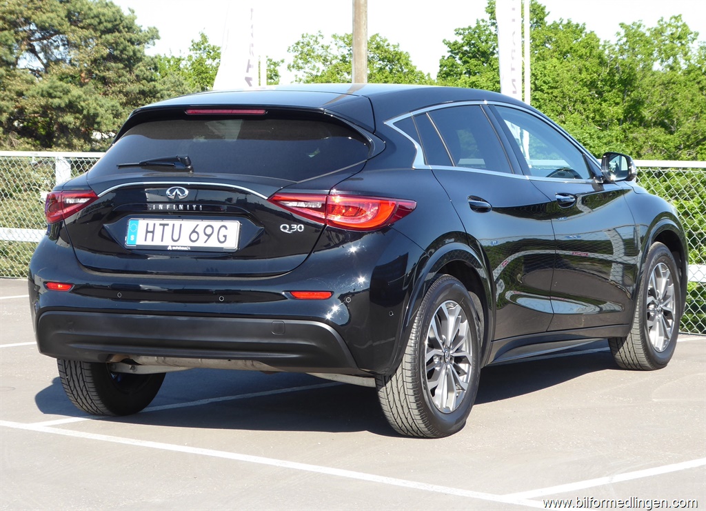 Bild 14 på Infiniti Q30