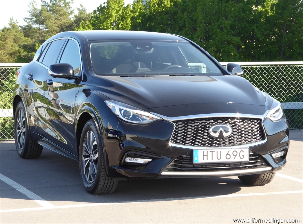 Bild 15 på Infiniti Q30