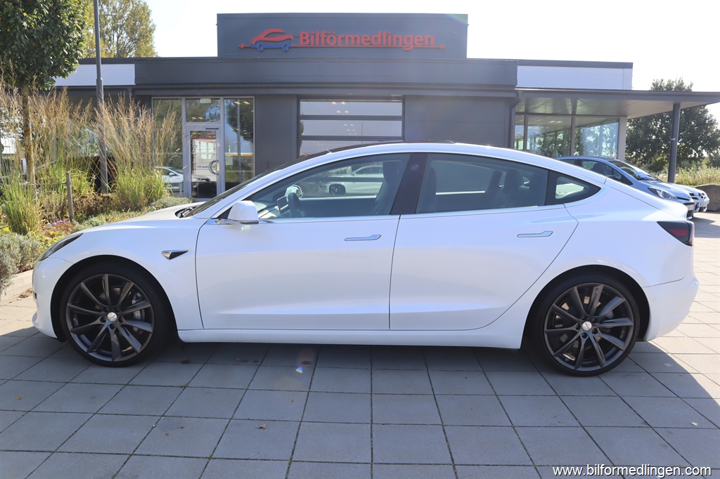 Bild 1 på Tesla Model 3