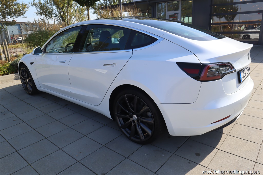 Bild 9 på Tesla Model 3