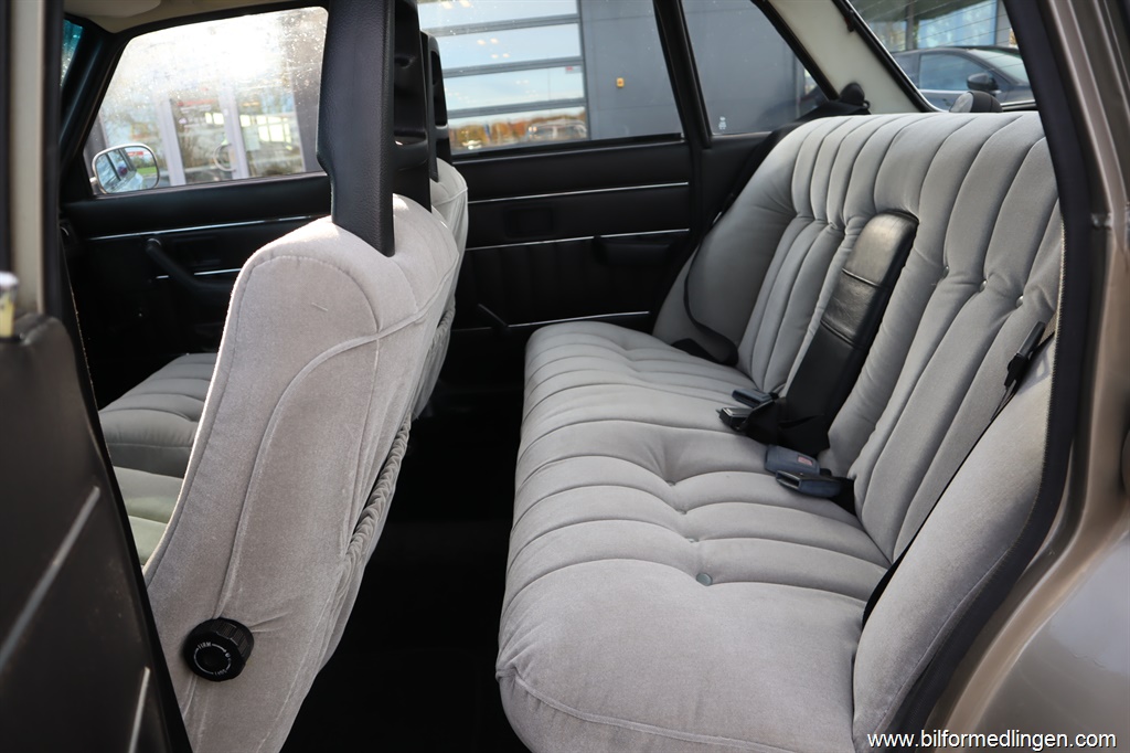 Bild 4 på Volvo 264