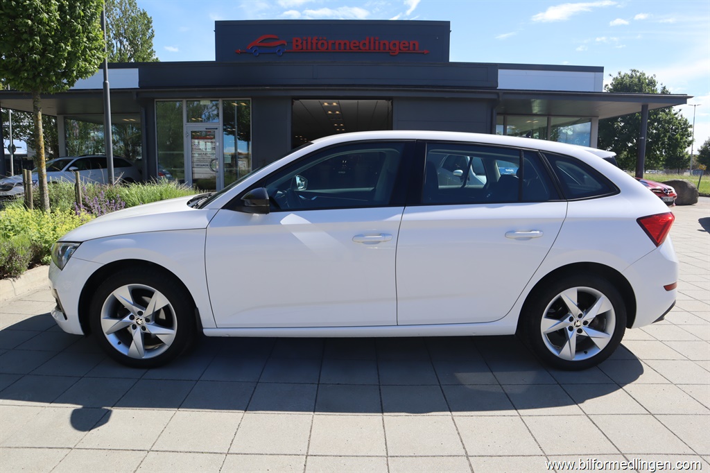 Bild 1 på Skoda Scala)