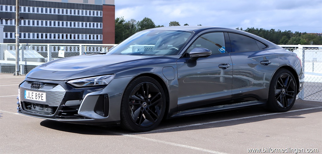 Bild 1 på Audi e-tron)