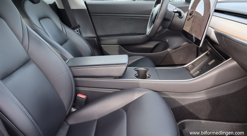 Bild 6 på Tesla Model 3