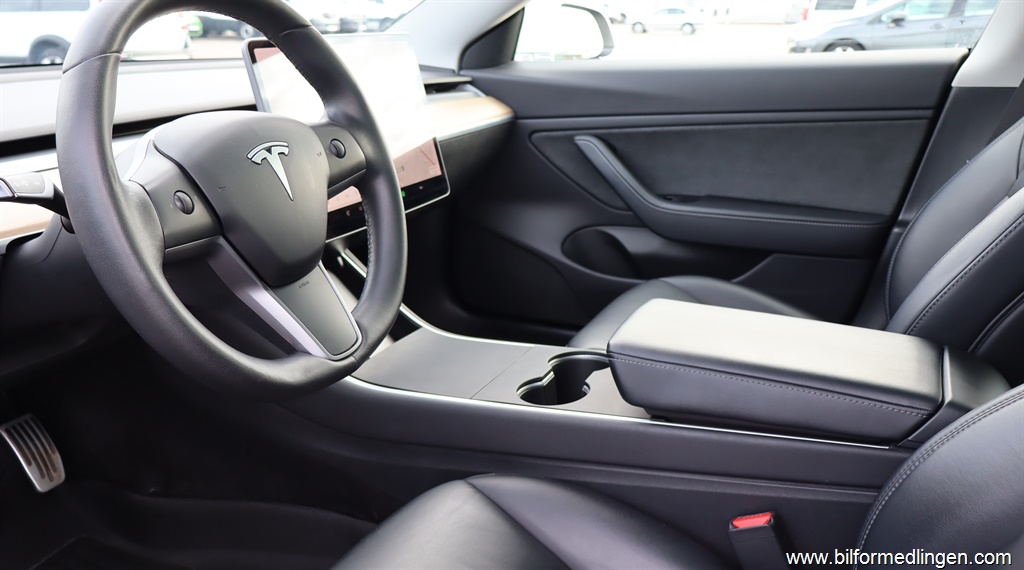 Bild 9 på Tesla Model 3
