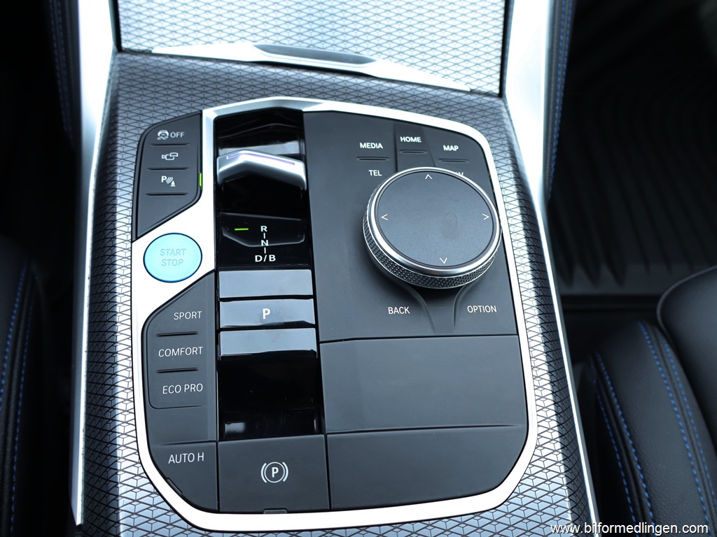 Bild 12 på BMW i4
