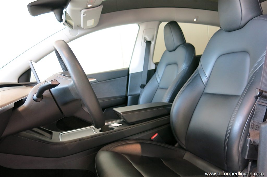 Tesla Model Y Long Range AWD, 514hp, 2023