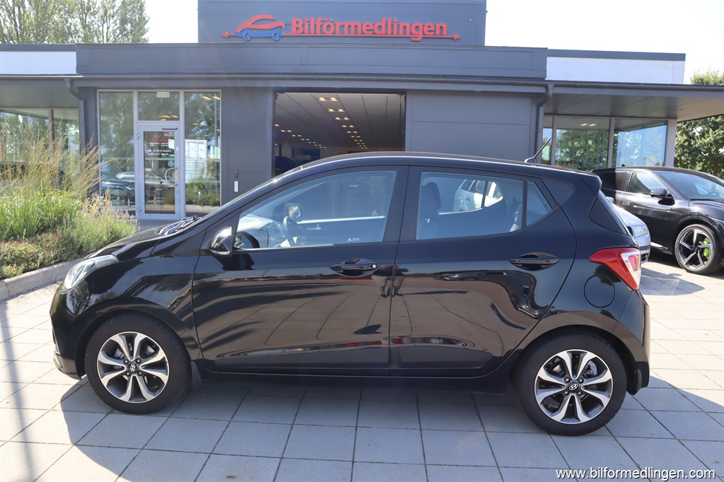 Bild 1 på Hyundai i10)
