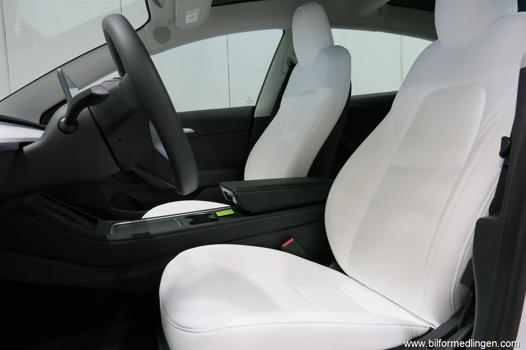 Bild 7 på Tesla Model 3