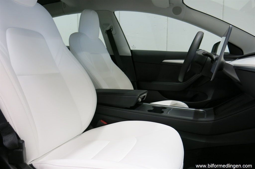 Bild 10 på Tesla Model 3