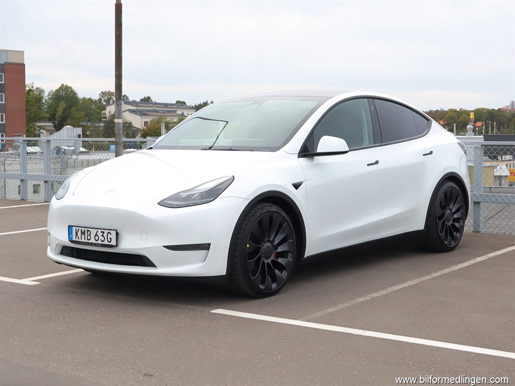 Bild 1 på Tesla Model Y)
