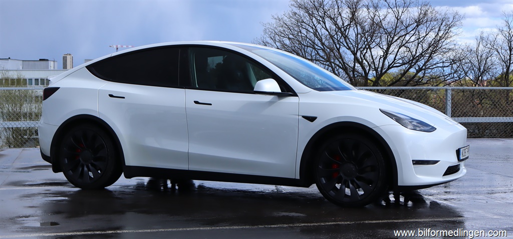 Bild 1 på Tesla Model Y)
