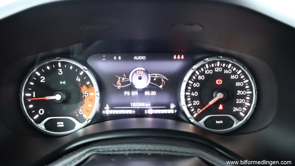 Bild 10 på Jeep Renegade