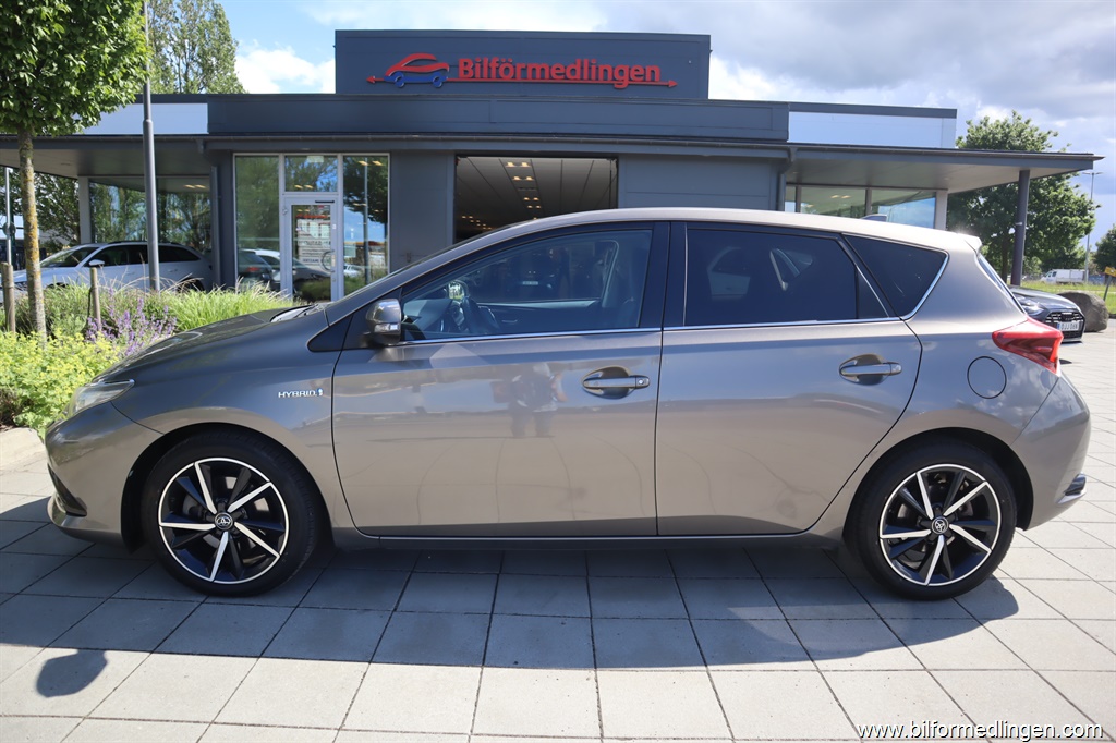 Bild 1 på Toyota Auris)